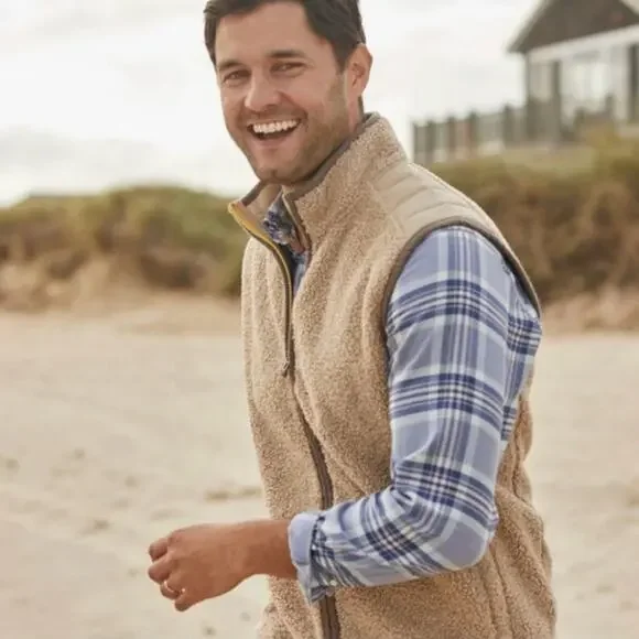 ๐ NWOT Vineyard Vines Nantucket Sherpa Vest Island Khaki Beige Tan Brown Medium - Picture 2 of 16